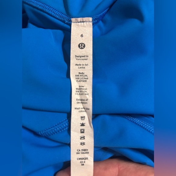 Lululemon Blue Cropped Leggings Size 6 - Picture 10 of 10